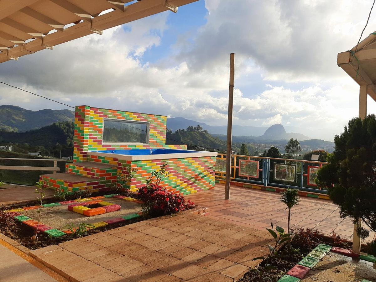 Отель El Mirador De Guatape 2 Экстерьер фото